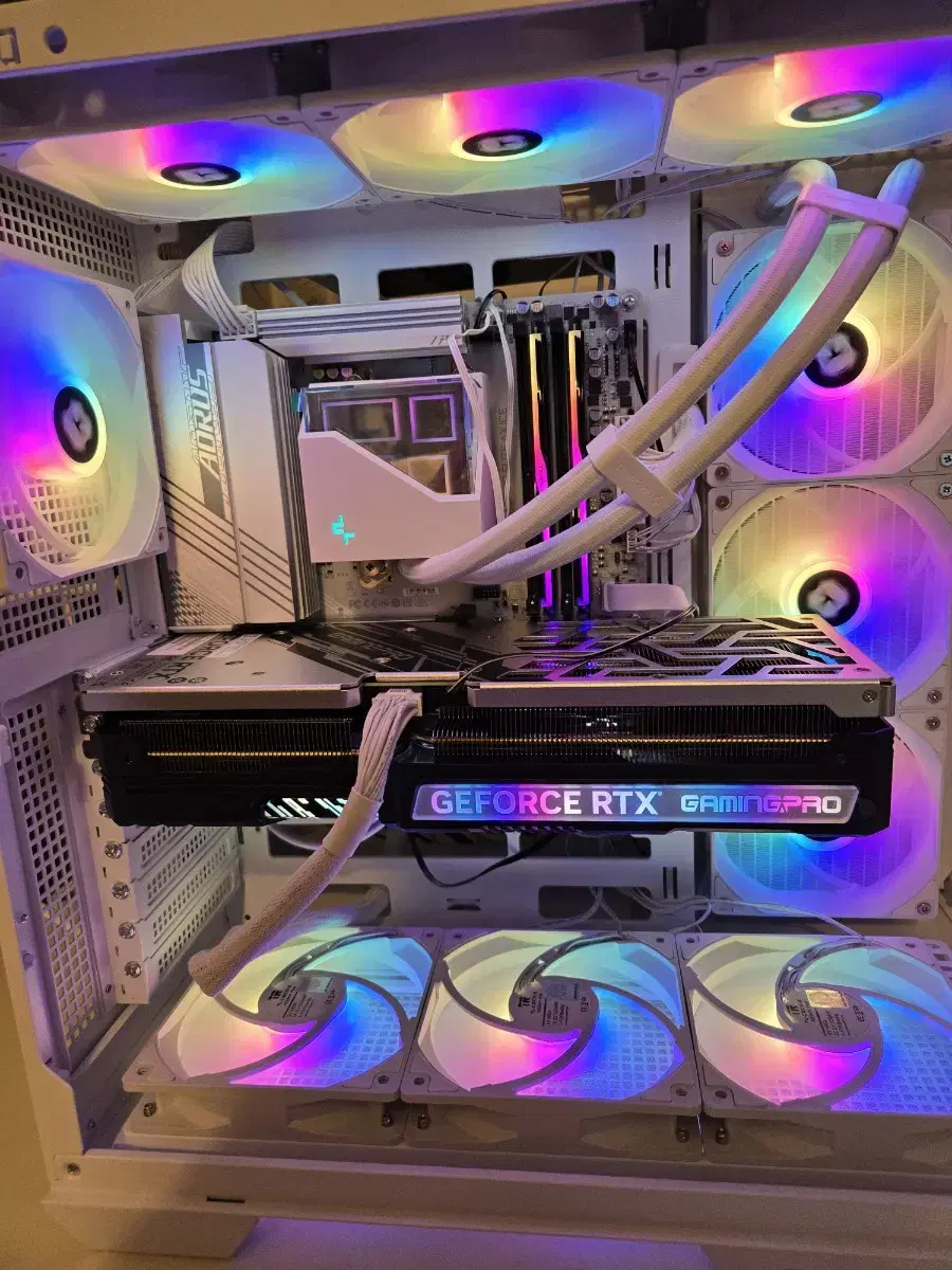 9800X3D 4070 Ti